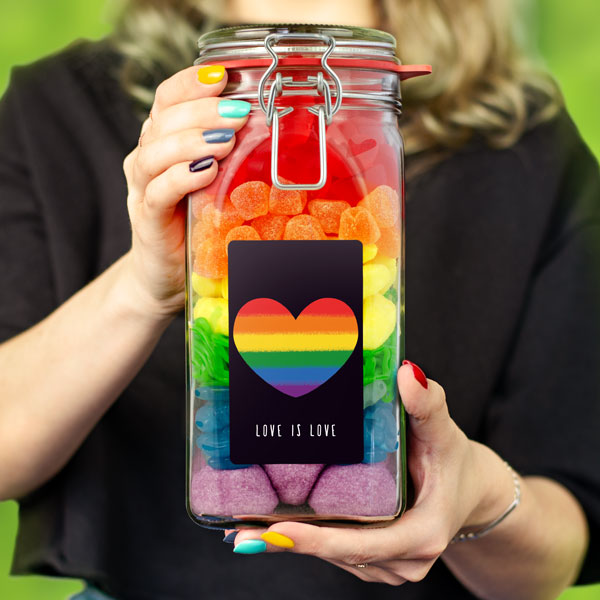 Love is Love - Das Regenbogen-Süßigkeitenglas