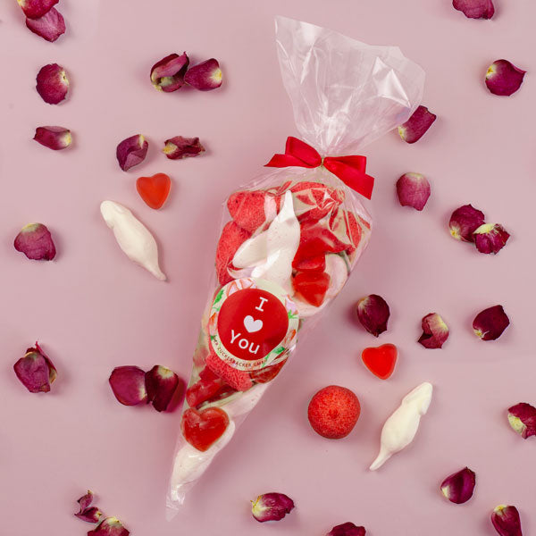 „I Love You“ Naschtüte – Süßes Valentinstagsgeschenk mit Fruchtgummi & Marshmallows