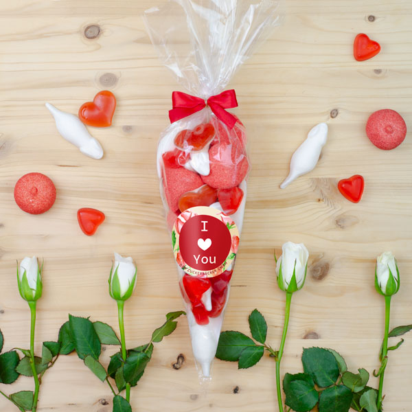 „I Love You“ Naschtüte – Süßes Valentinstagsgeschenk mit Fruchtgummi & Marshmallows